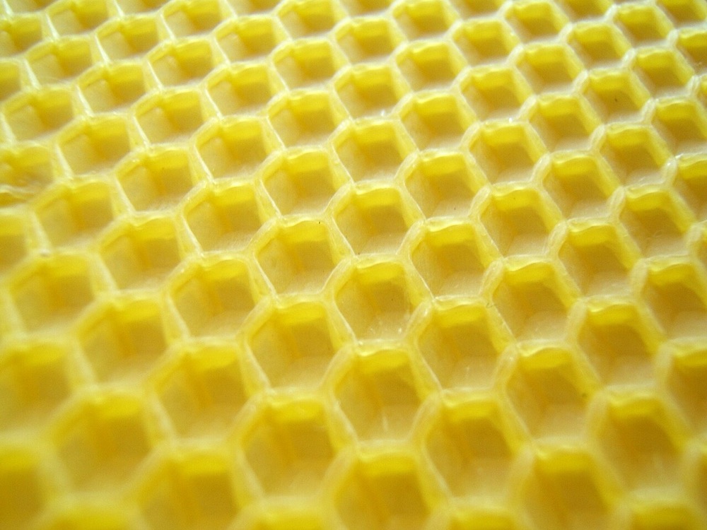 Bougies en cire d'abeille et terre cuite